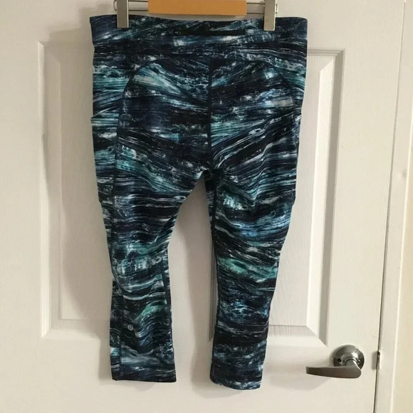 Lululemon Speed Up Crop leggings Shorelines Multi Blue lightweight  SZ 12 - Picture 3 of 16